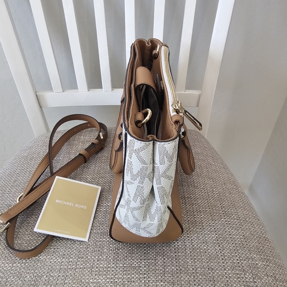 Michael Kors Cream and Tan Satchel - Picture 7 of 11
